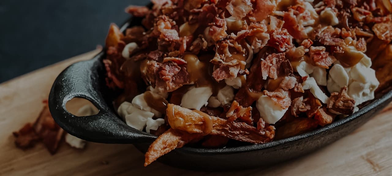 Poutine Courteau généreusement garnie