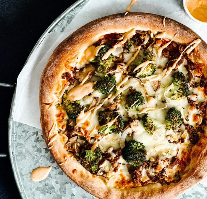 Pizza Philly Steak - Frite incluse (à partir du format petite)